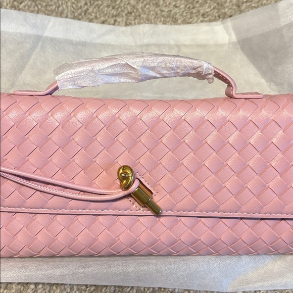 Pink intrecciato bag W/ detachable crossbody strap and plain dust bag included - Picture 8 of 14